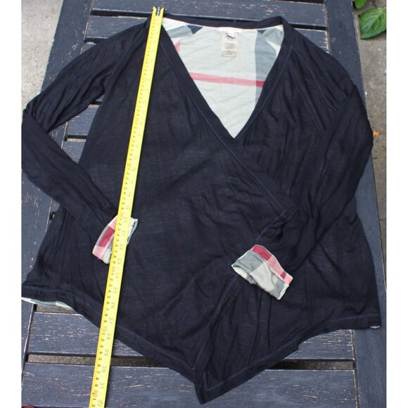 Burberry Brit -Open Front, Reversible Nova Check Cardigan, worn on Gossip Girl - Picture 5 of 10